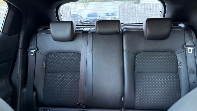 Nissan Juke 1.6 Hybrid N-Connecta 5dr Auto Hybrid Hatchback